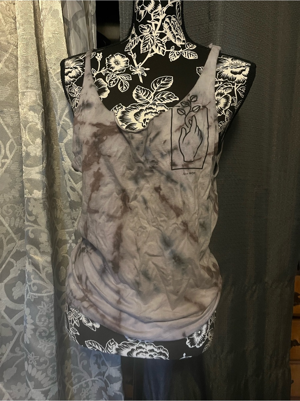 Tie-Dye Gray Women’s destroyed Tank Top with Minimalist Line Art Twloha